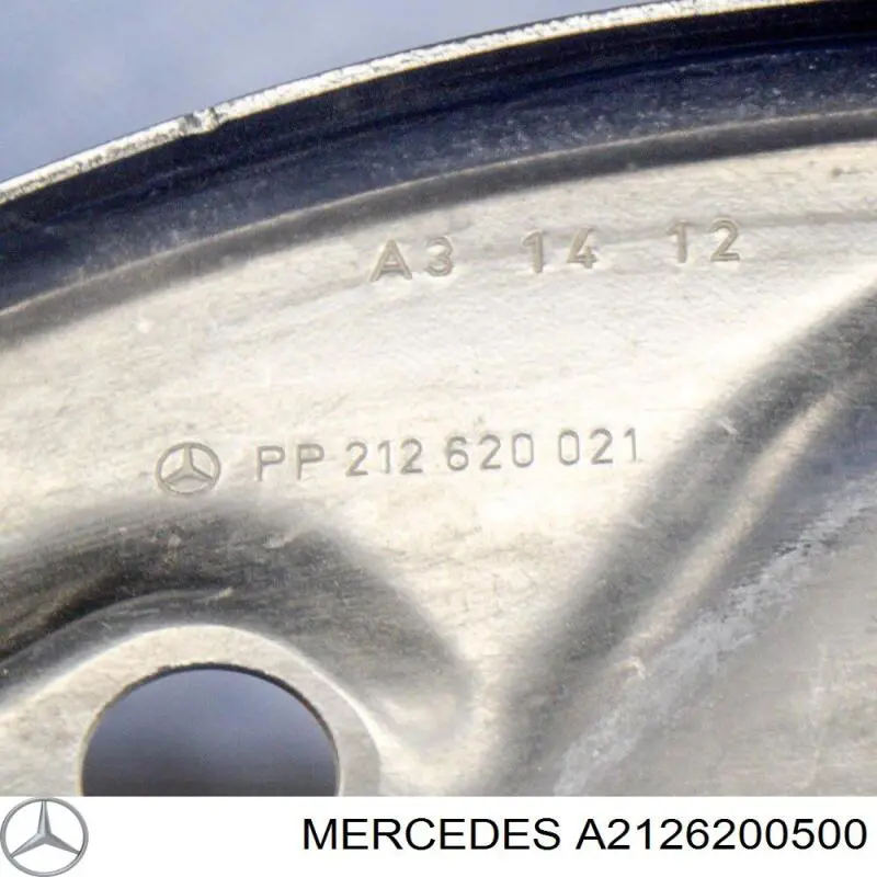 Compre A2126200500 Mercedes Suporte esquerdo do radiador (painel de montagem de fixação das luzes)