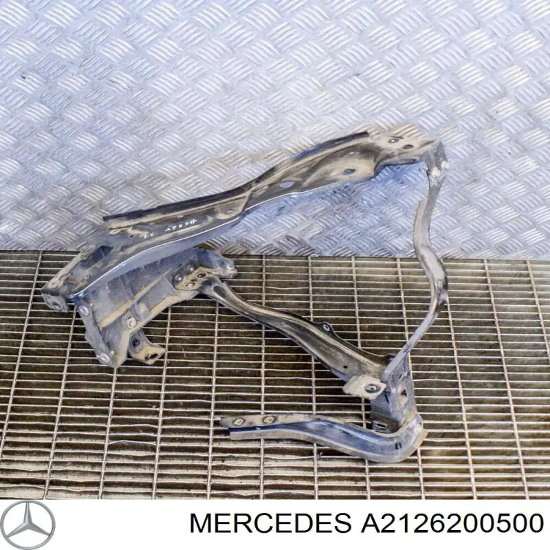 Compre 2126200500 Mercedes Suporte esquerdo do radiador (painel de montagem de fixação das luzes)