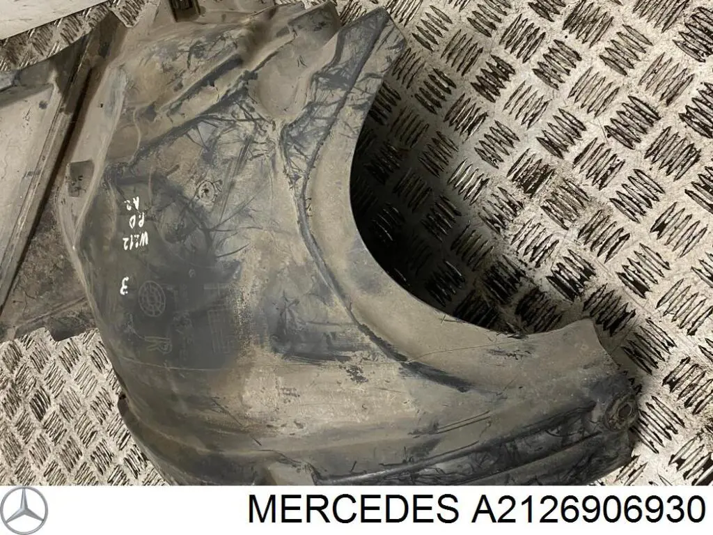 Compre A2126906930 Mercedes Guarda-barras direito traseiro do pára-lama dianteiro