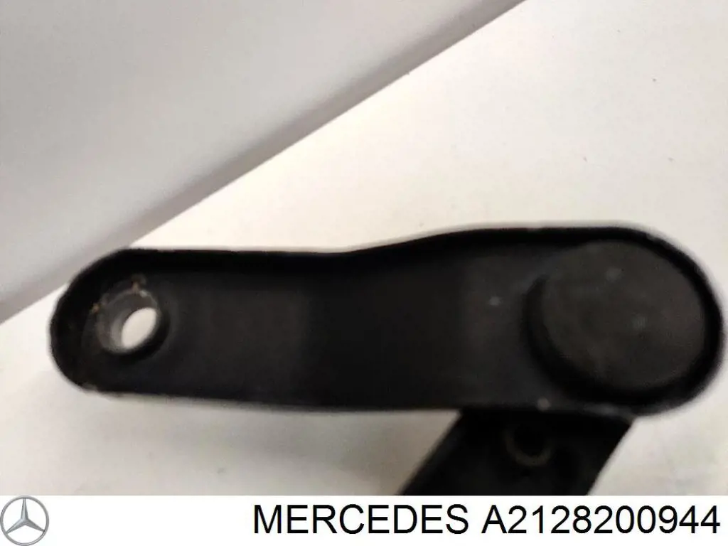 Braço de limpa-pára-brisas do pára-brisas Mercedes A2128200944 preço, a partir de 37,45 USD