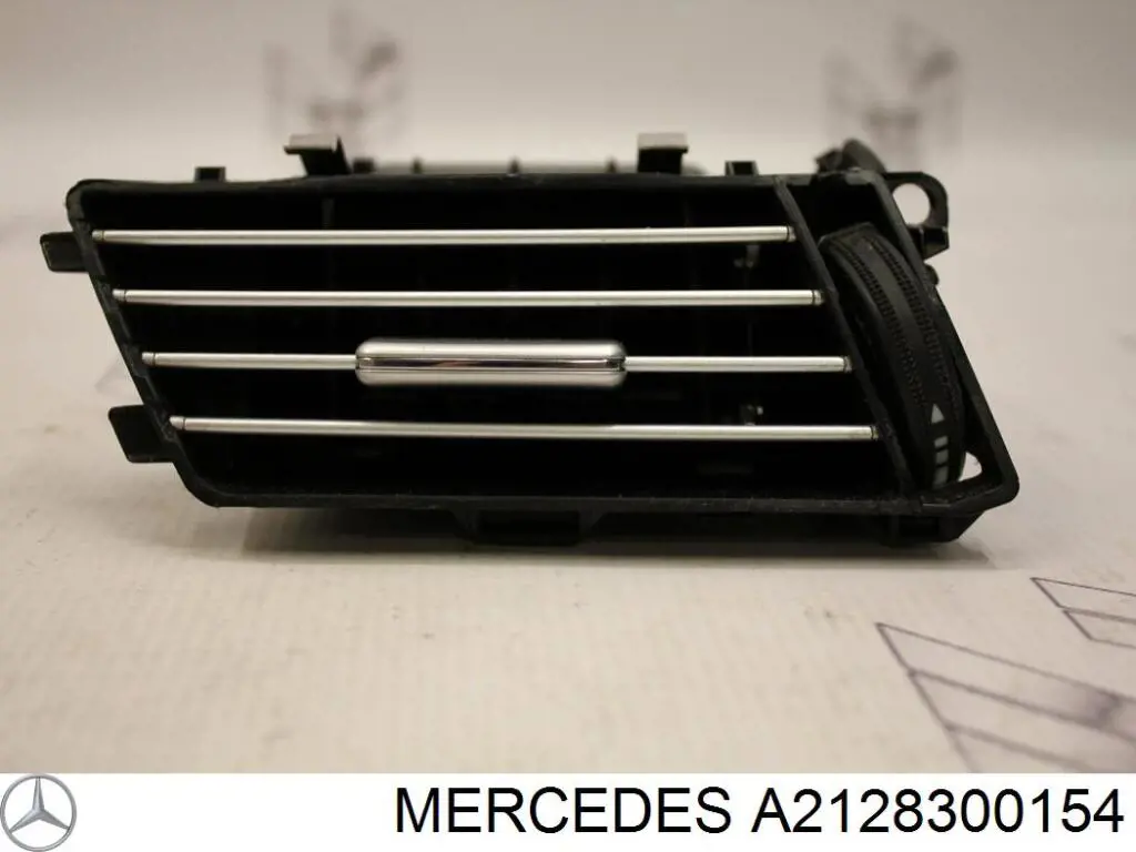Conduto de ar (distribuidor de ar para "painel de instrumentos") esquerdo A2128300154 Mercedes