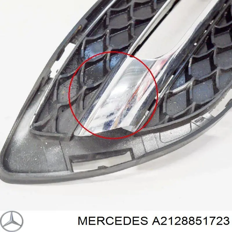 Compre A2128851723 Mercedes Tampão (grelha) das luzes de nevoeiro do pára-choque dianteiro esquerdo