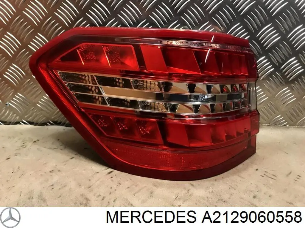 A2129060558 Mercedes Lanterna traseira esquerda externa