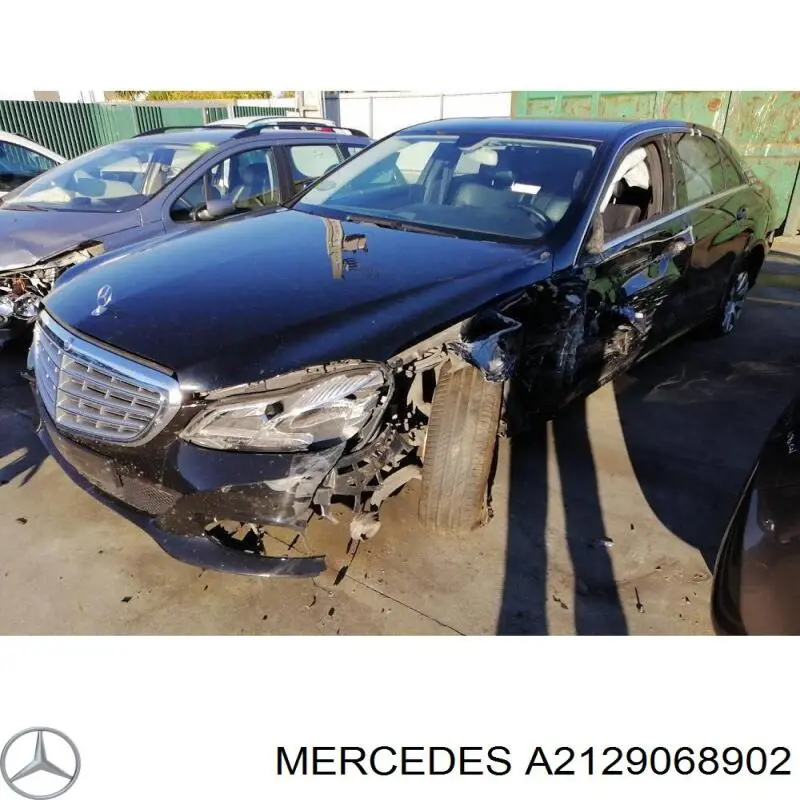 Lanterna traseira esquerda interna Mercedes A2129068902 preço, a partir de 242,74 USD