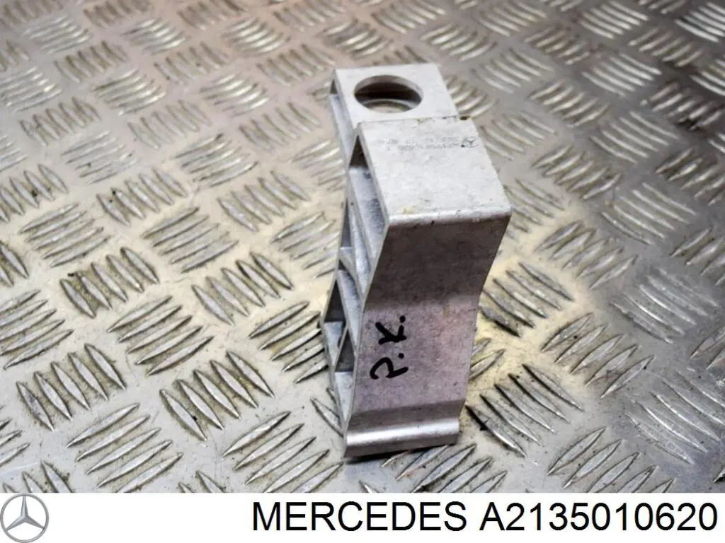 Compre A2135010620 Mercedes 