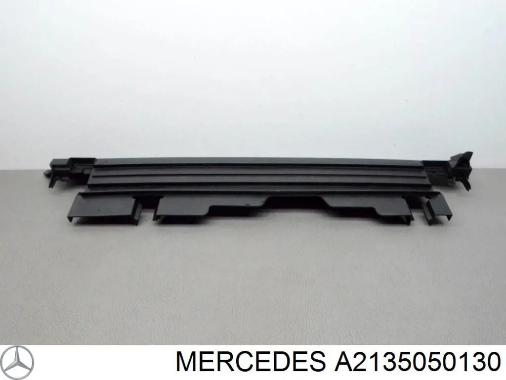 A2135050130 Mercedes Conduto de ar (defletor) inferior do radiador