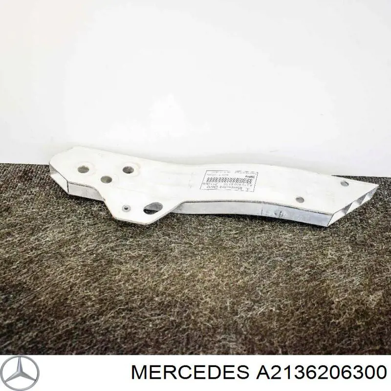 Compre A2136206300 Mercedes Suporte do radiador montado (painel de montagem de fixação das luzes)