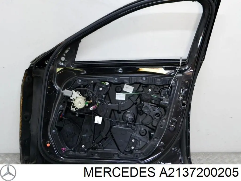 A2137200205 Mercedes Porta dianteira direita