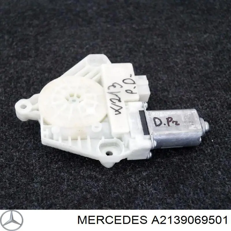 A2139069501 Mercedes Motor de acionamento de vidro da porta dianteira direita