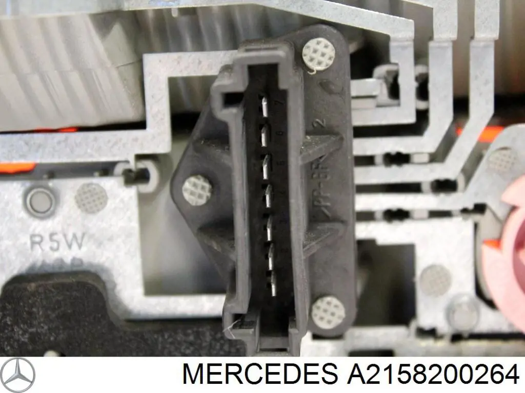 Lanterna traseira direita Mercedes A2158200264