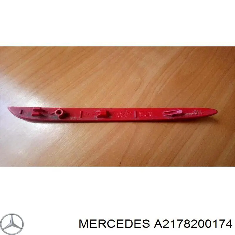 Retrorrefletor (refletor) do pára-choque traseiro esquerdo Mercedes A2178200174 preço, a partir de 17,74 USD