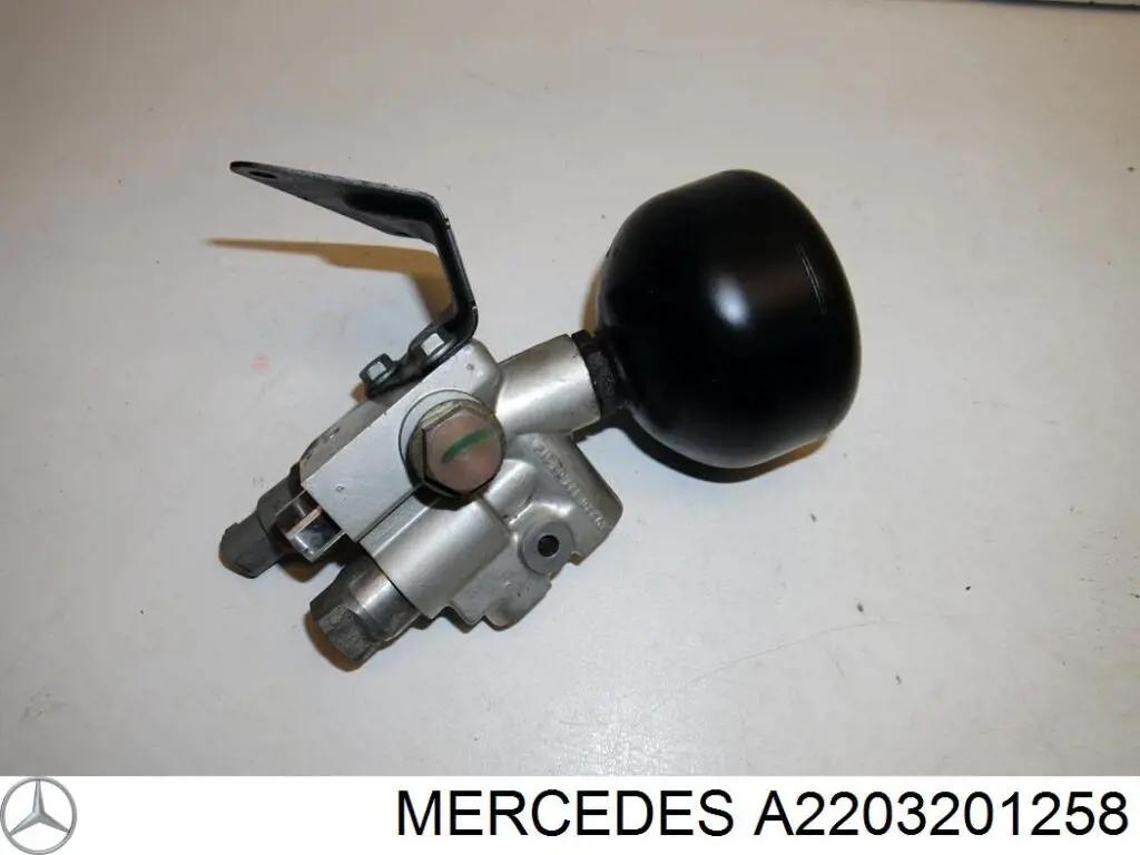 Unidade de válvulas de suspensão regulada dianteira Mercedes A2203201258 preço, a partir de 699,58 USD