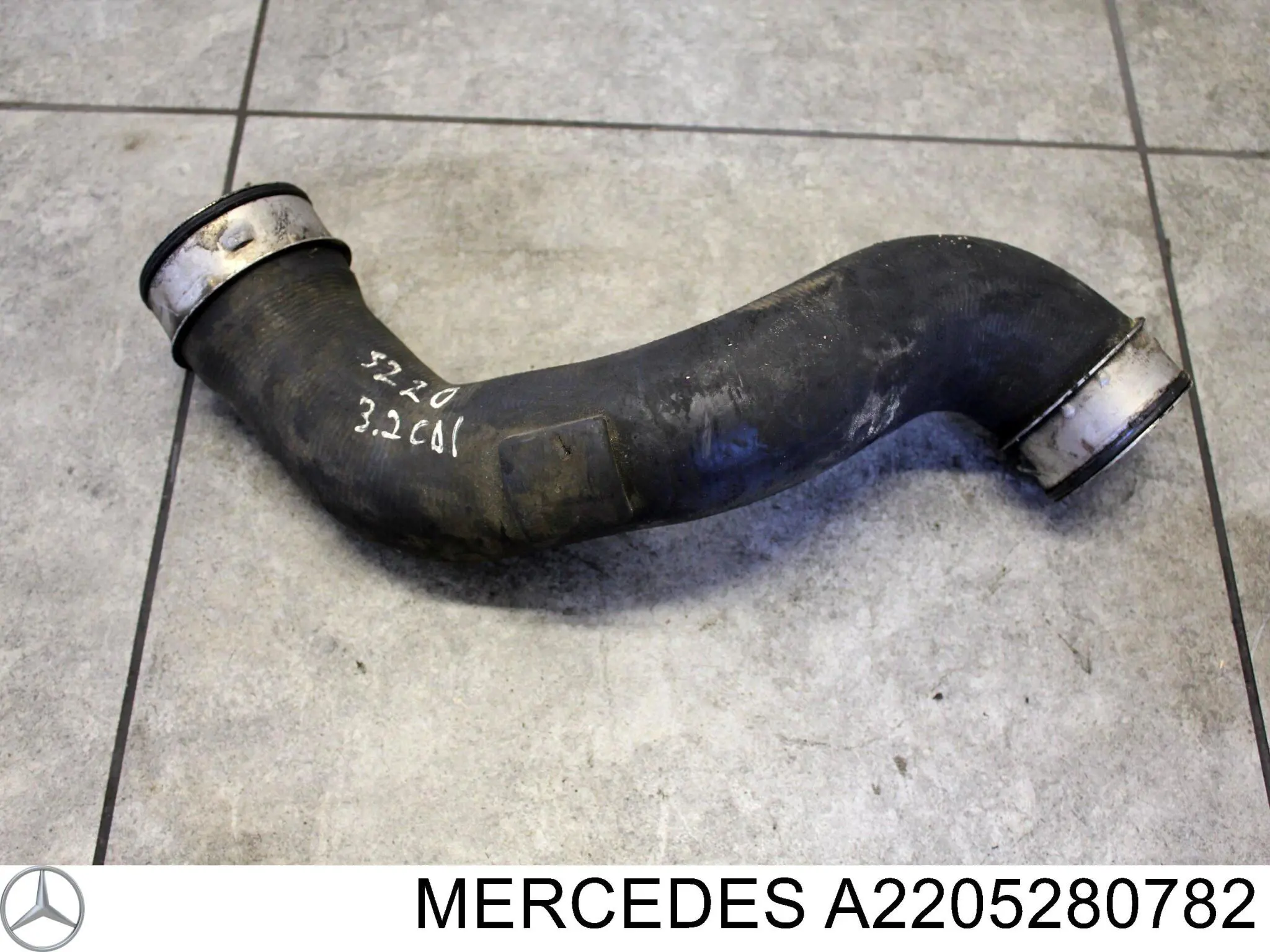 A2205280782 Mercedes Mangueira (cano derivado) de intercooler