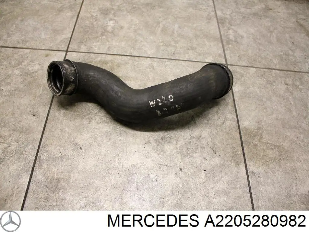 A2205280982 Mercedes Mangueira (cano derivado) de intercooler