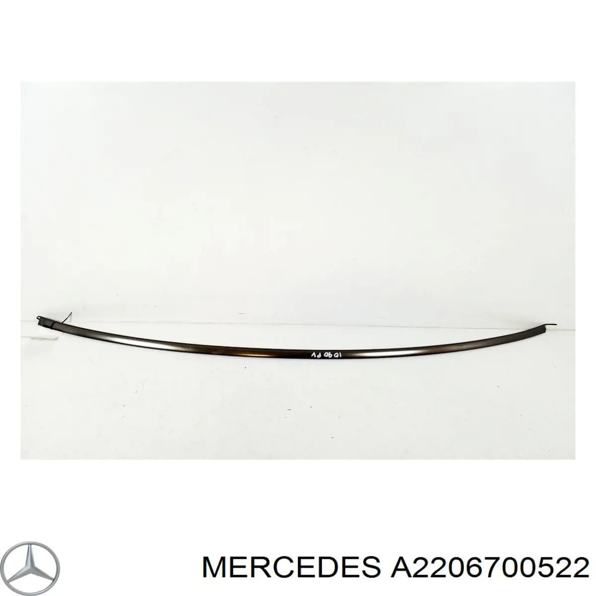 A2206700522 Mercedes Moldura superior de pára-brisas