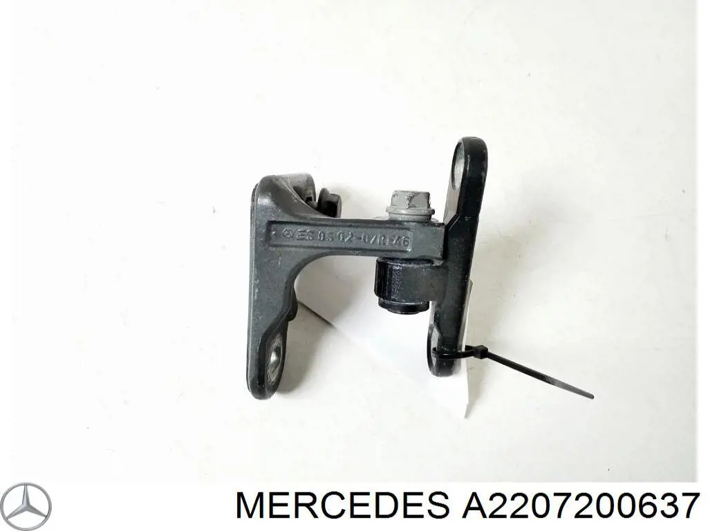 A2207200637 Mercedes Gozno da porta dianteira direita