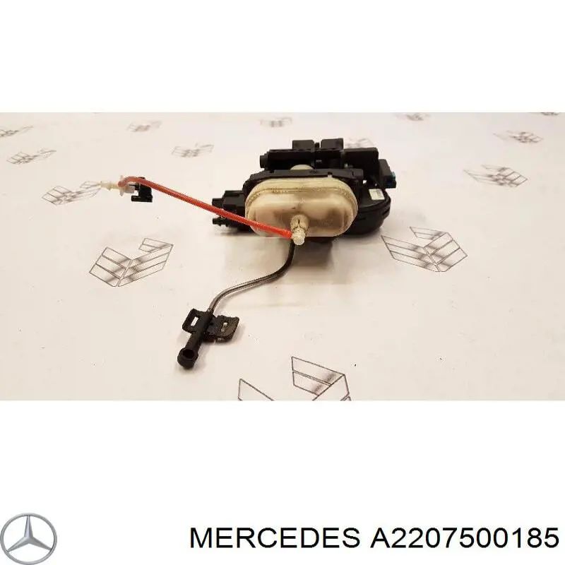 2207500185 Mercedes Fecho de tampa de porta-malas (de 3ª/5ª porta traseira)