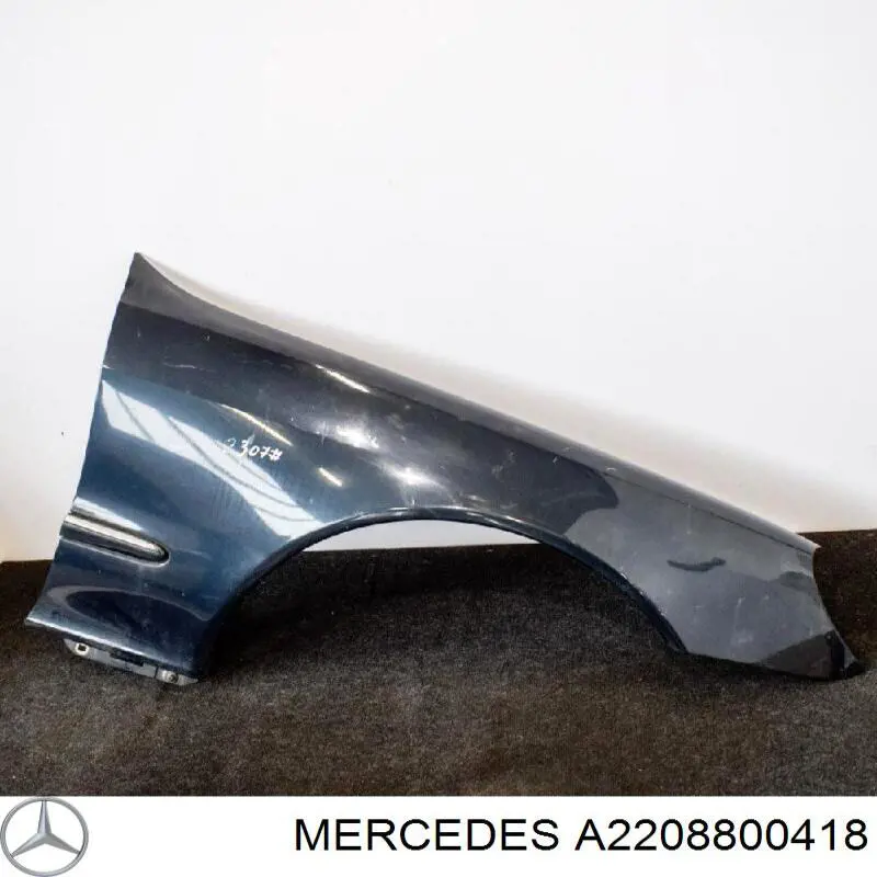 A2208800418 Mercedes Pára-lama dianteiro direito