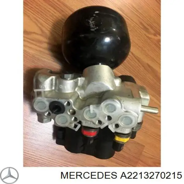 Compre A2213270215 Mercedes Acumulador hidráulico dianteiro do sistema de amortecimento