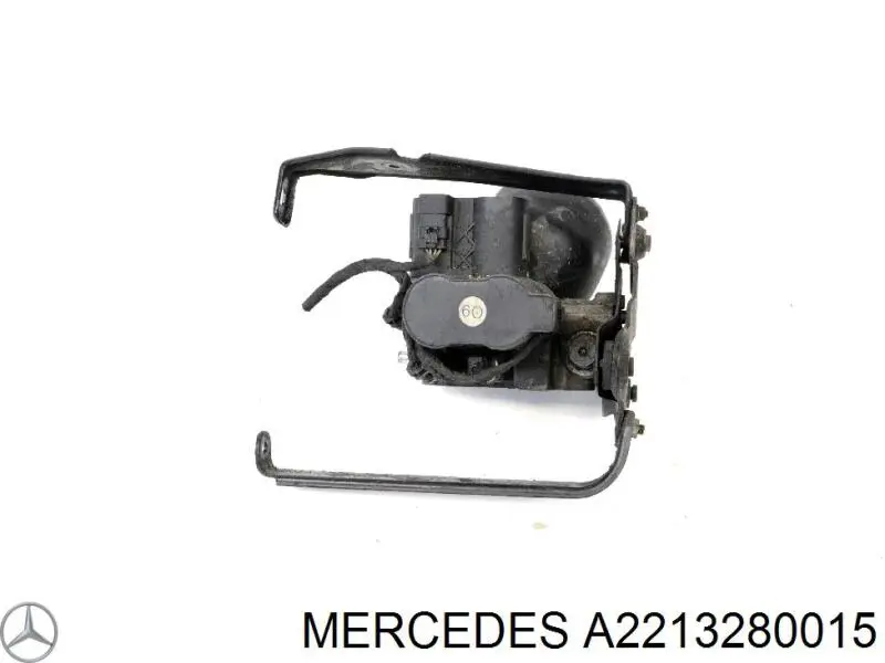 Acumulador hidráulico traseiro do sistema de amortecimento Mercedes 2213280015 preço, a partir de 311,68 USD