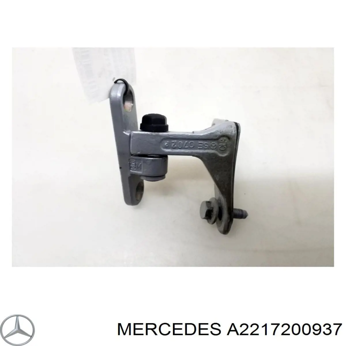 A2217200137 Mercedes Gozno da porta dianteira esquerda