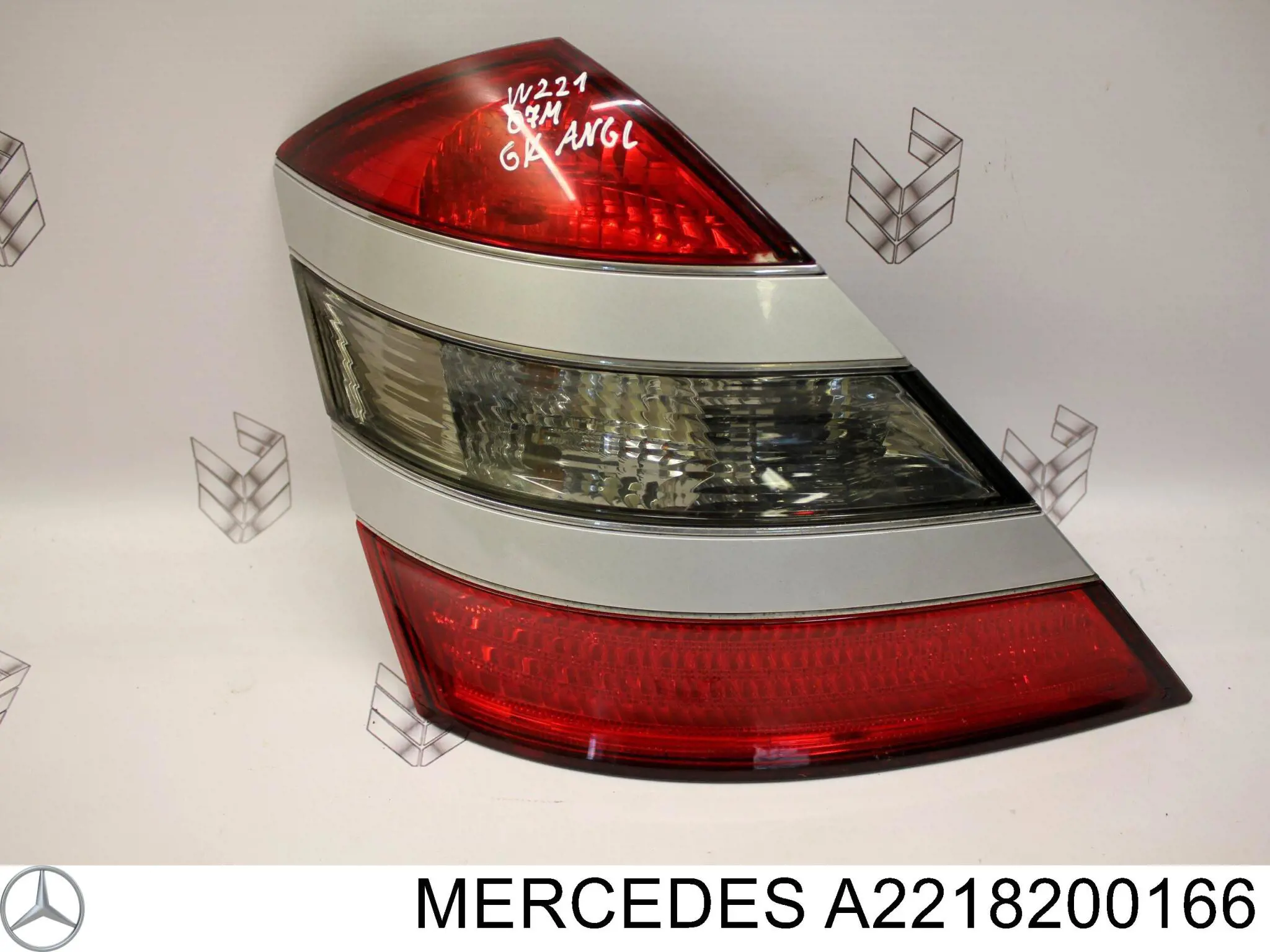 A2218200166 Mercedes Lanterna traseira esquerda