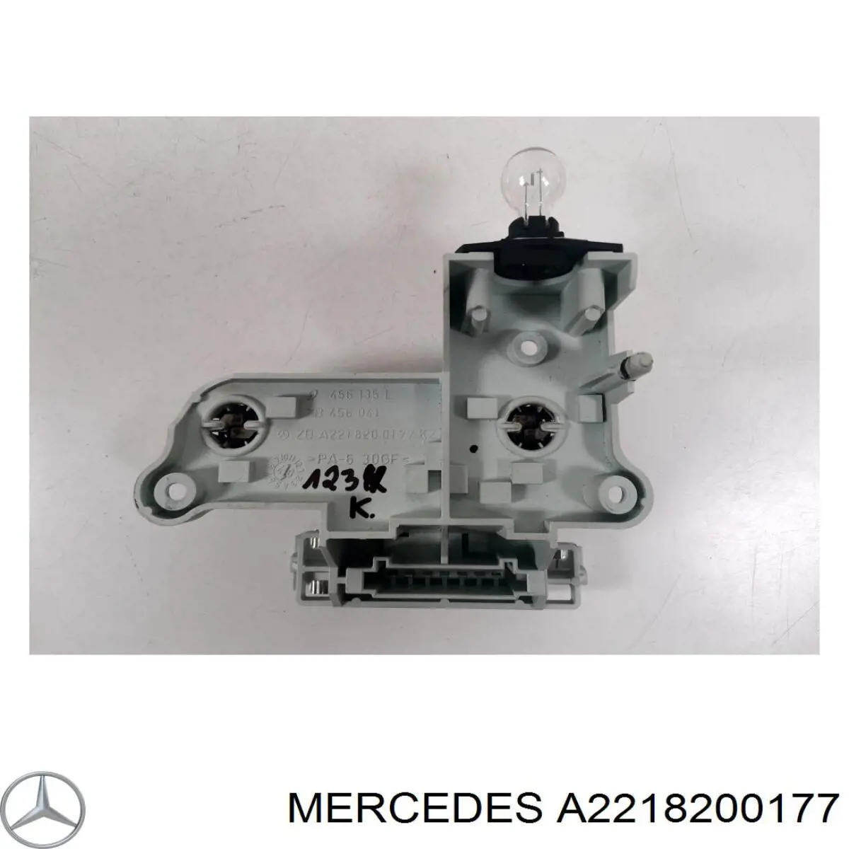 Circuito de contato da luz traseira Mercedes A2218200177 preço, a partir de 119,19 USD