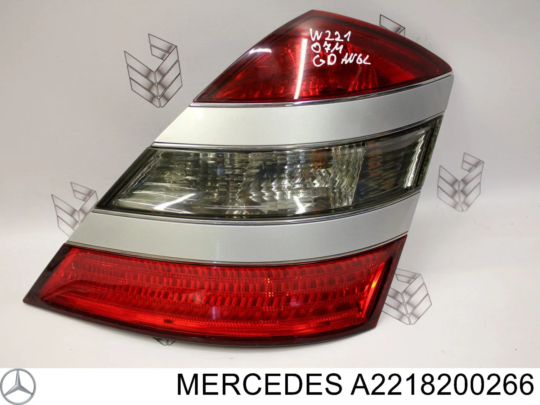 Lanterna traseira direita Mercedes A2218200266 preço, a partir de 210,25 USD
