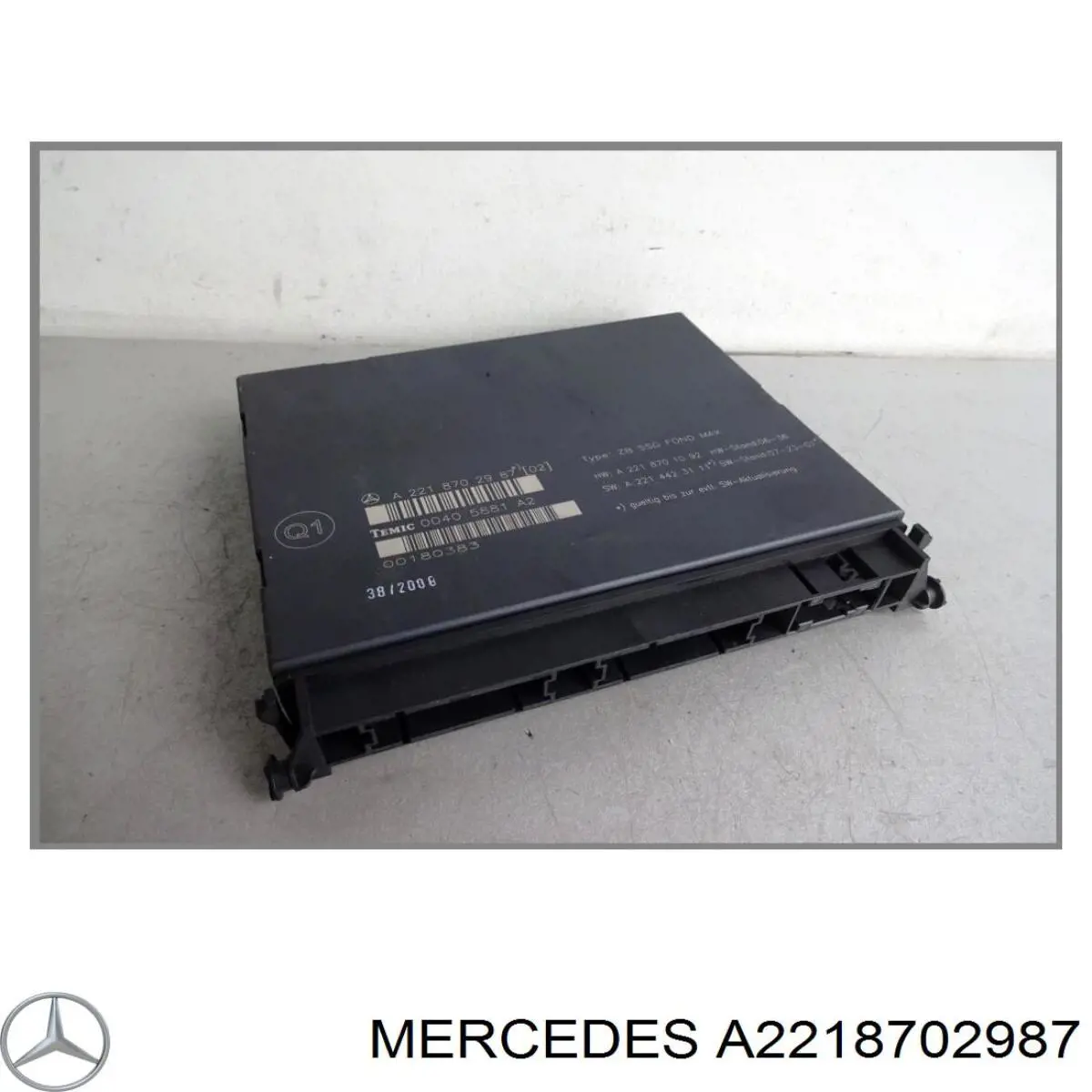 A2218707293 Mercedes Monitor (display) do encosto de cabeça dianteiro