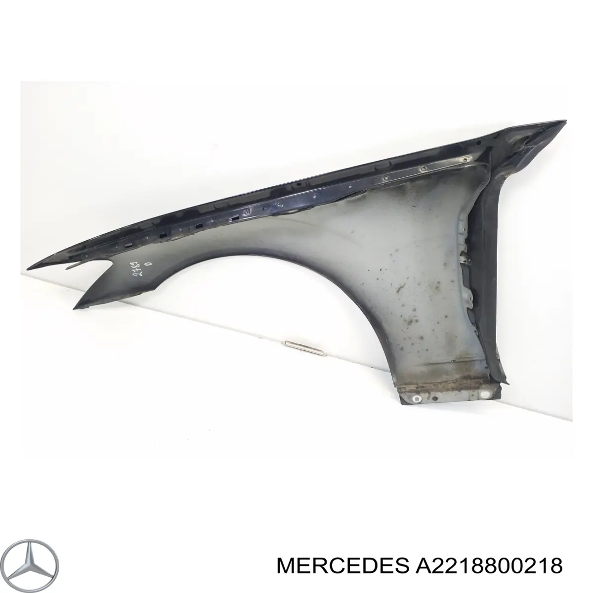 Pára-lama dianteiro direito Mercedes A2218800218 preço, a partir de 257,60 USD