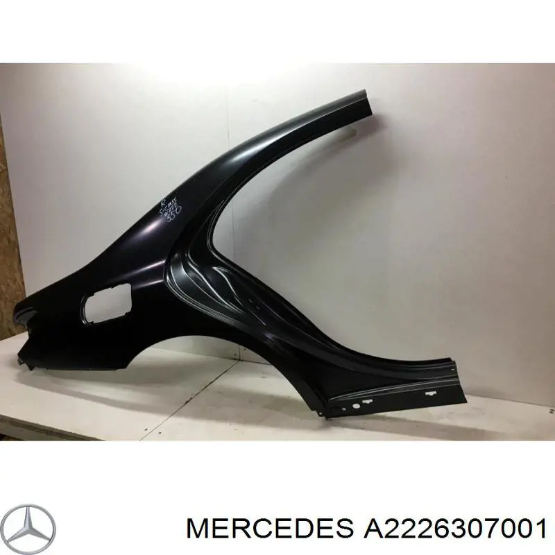 A2226307001 Mercedes Pára-lama traseiro direito