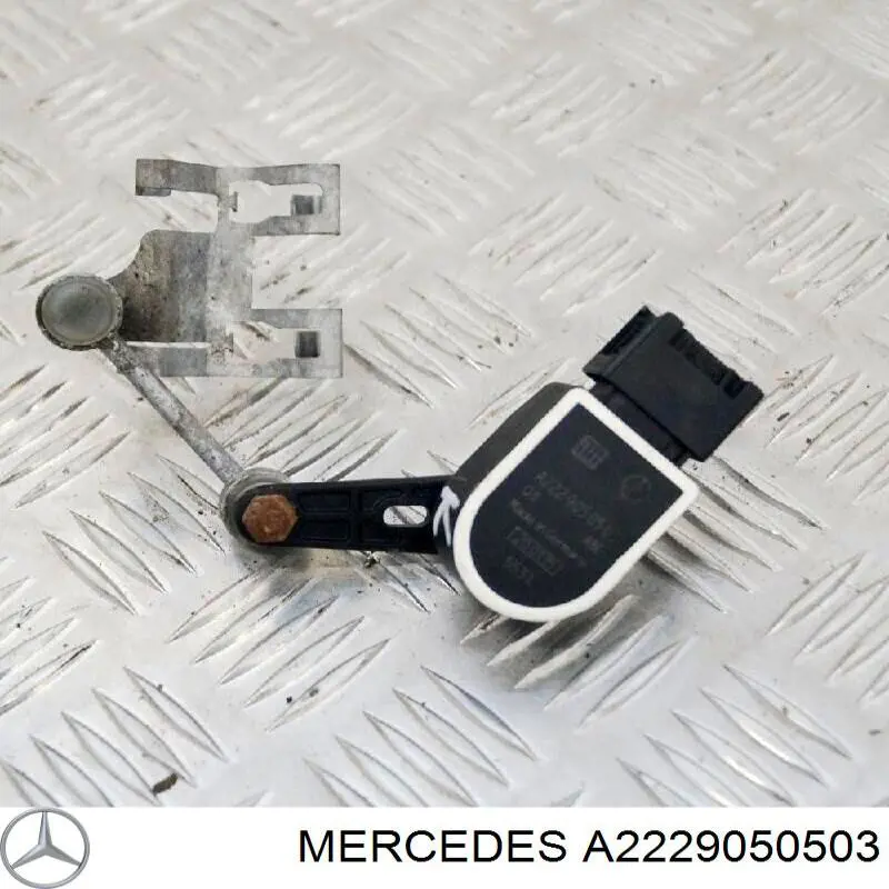 Sensor traseiro do nível de posição de carroçaria Mercedes A2229050503 preço, a partir de 62,99 USD