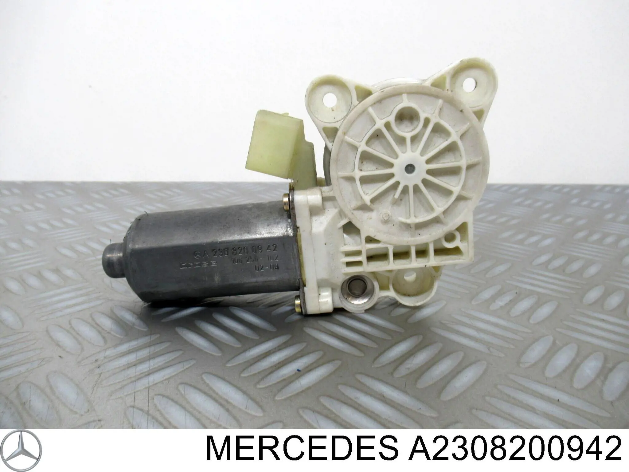 A2308200942 Mercedes Motor de acionamento de vidro da porta dianteira esquerda