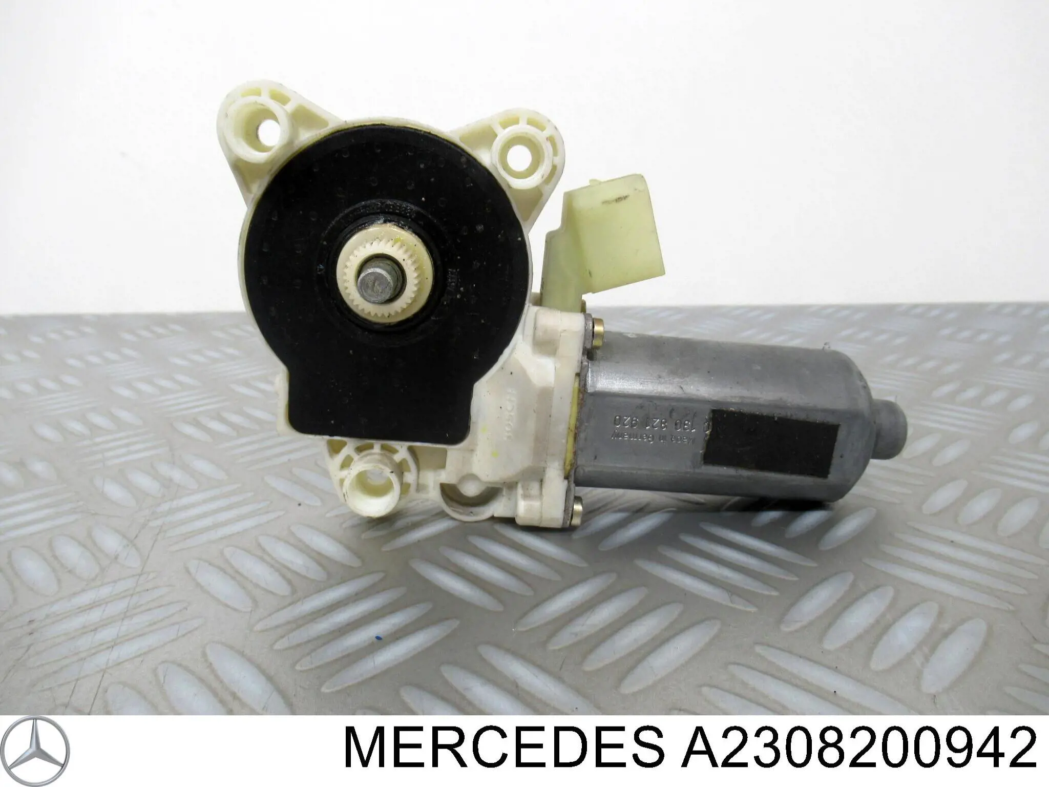 Motor de acionamento de vidro da porta dianteira esquerda Mercedes A2308200942 preço, a partir de 44,69 USD
