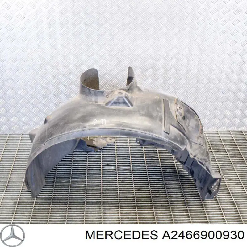 Guarda-barras direito do pára-lama dianteiro Mercedes A2466900930 preço, a partir de 34,16 USD