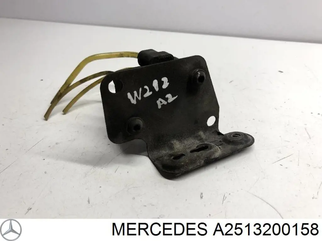 Unidade de válvulas de suspensão regulada Mercedes A2513200158 preço, a partir de 75,31 USD