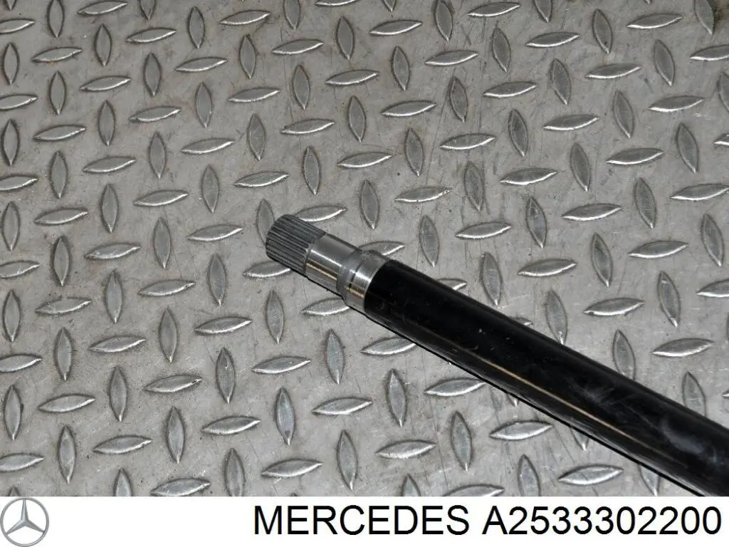 Semieixo (acionador) dianteiro direito Mercedes A2533302200 preço, a partir de 463,10 USD