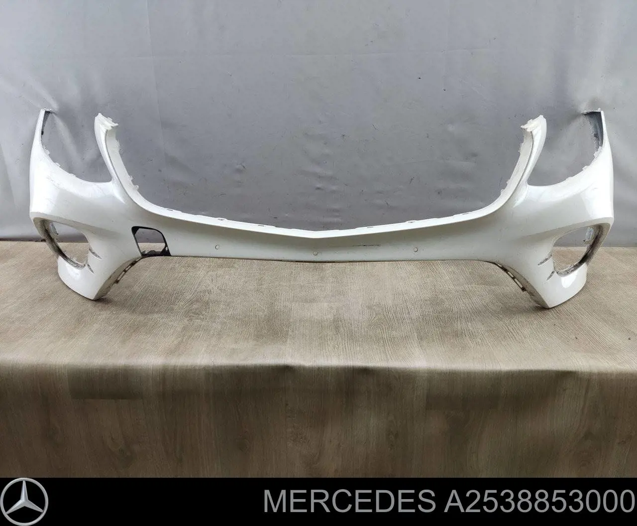 Pára-choque dianteiro Mercedes A25388530009999 preço, a partir de 320,45 USD