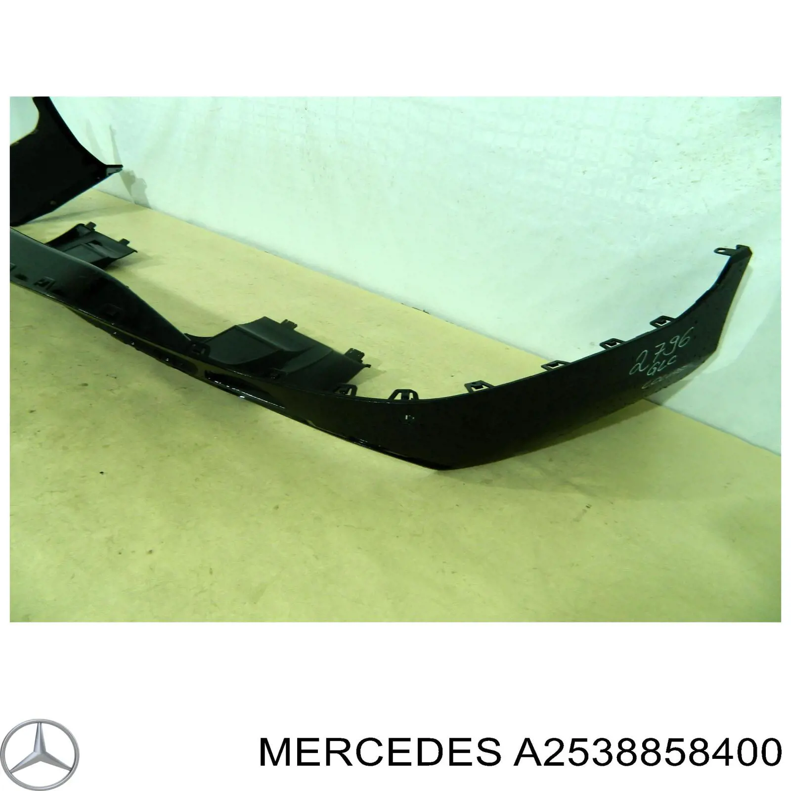 Compre A2538858400 Mercedes Pára-choque traseiro, parte inferior