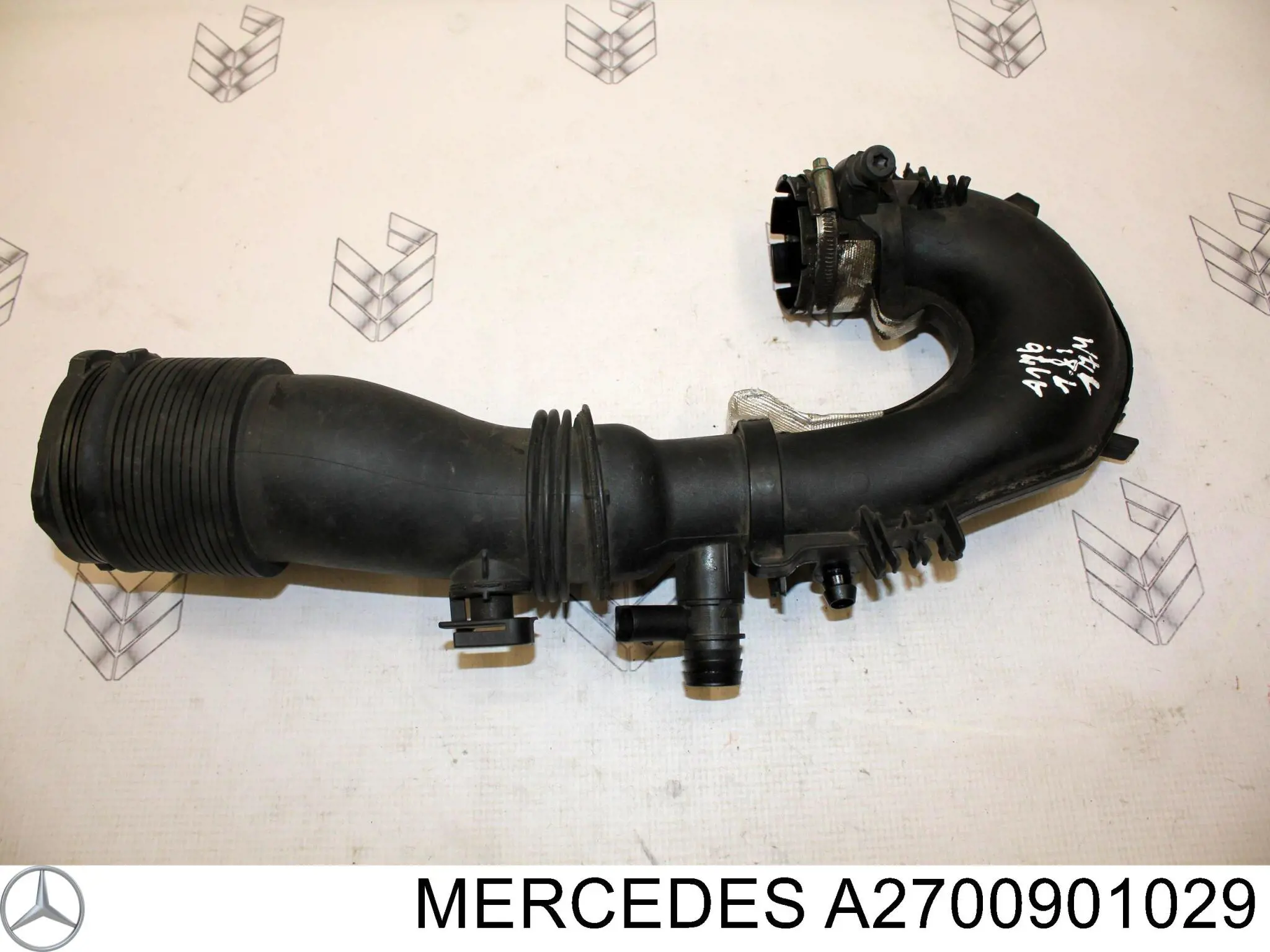 Tubo coletor de admissão Mercedes A2700900629 preço, a partir de 116,50 USD