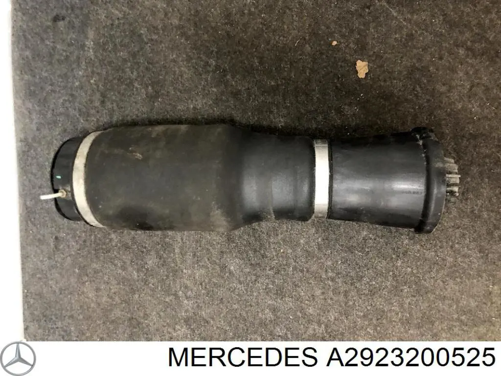 Coxim pneumático (suspensão de lâminas pneumática) do eixo traseiro Mercedes A2923200525 preço, a partir de 419,56 USD