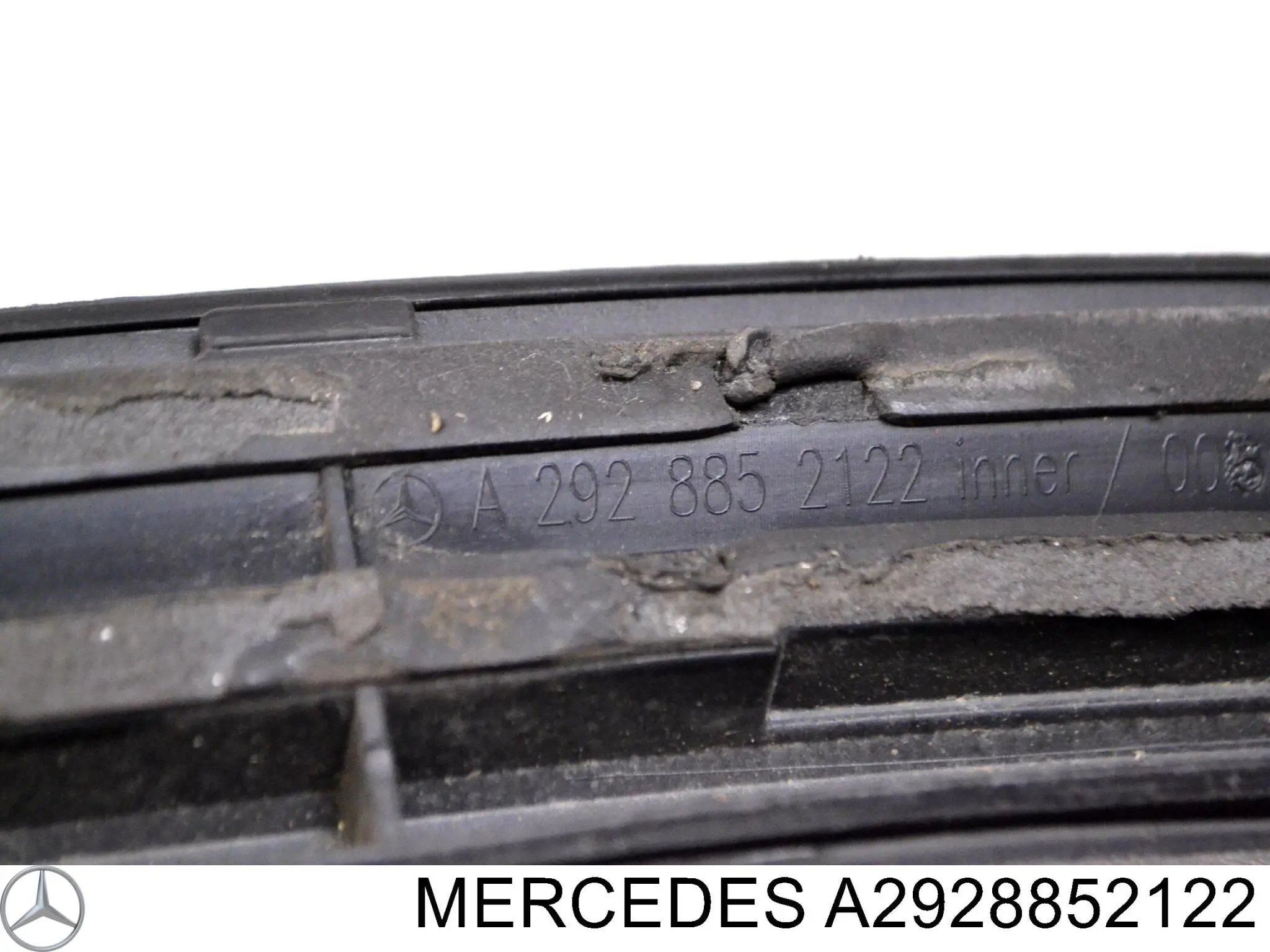 Expansor direito (placa sobreposta) de arco do pára-lama traseiro Mercedes A2928852122 preço, a partir de 214,52 USD