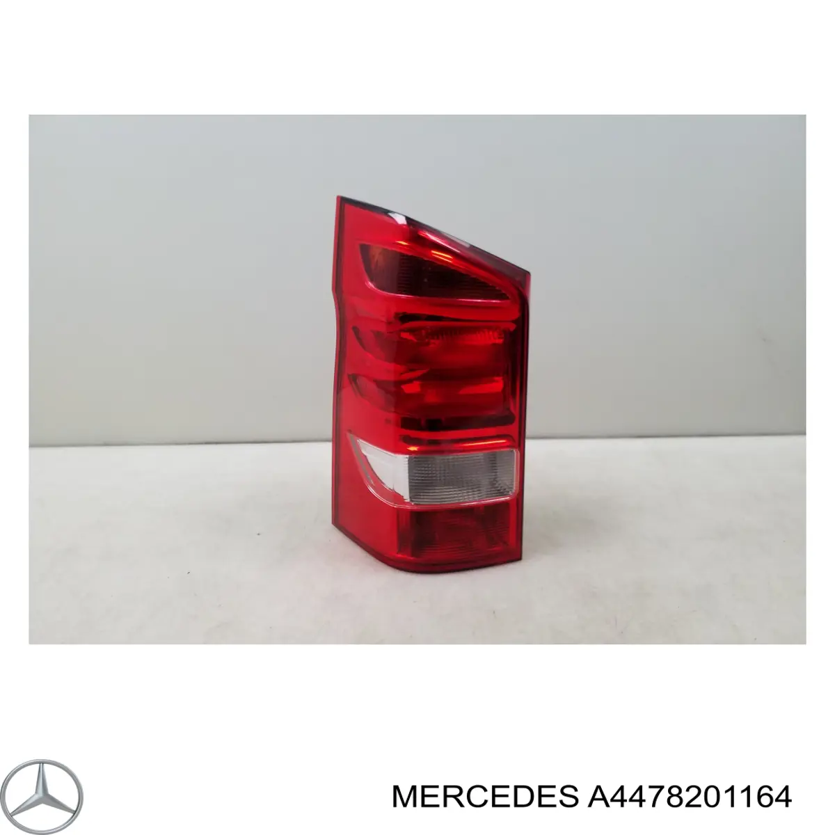 Lanterna traseira esquerda HELLA 2SK011581211 preço, a partir de 113,68 USD
