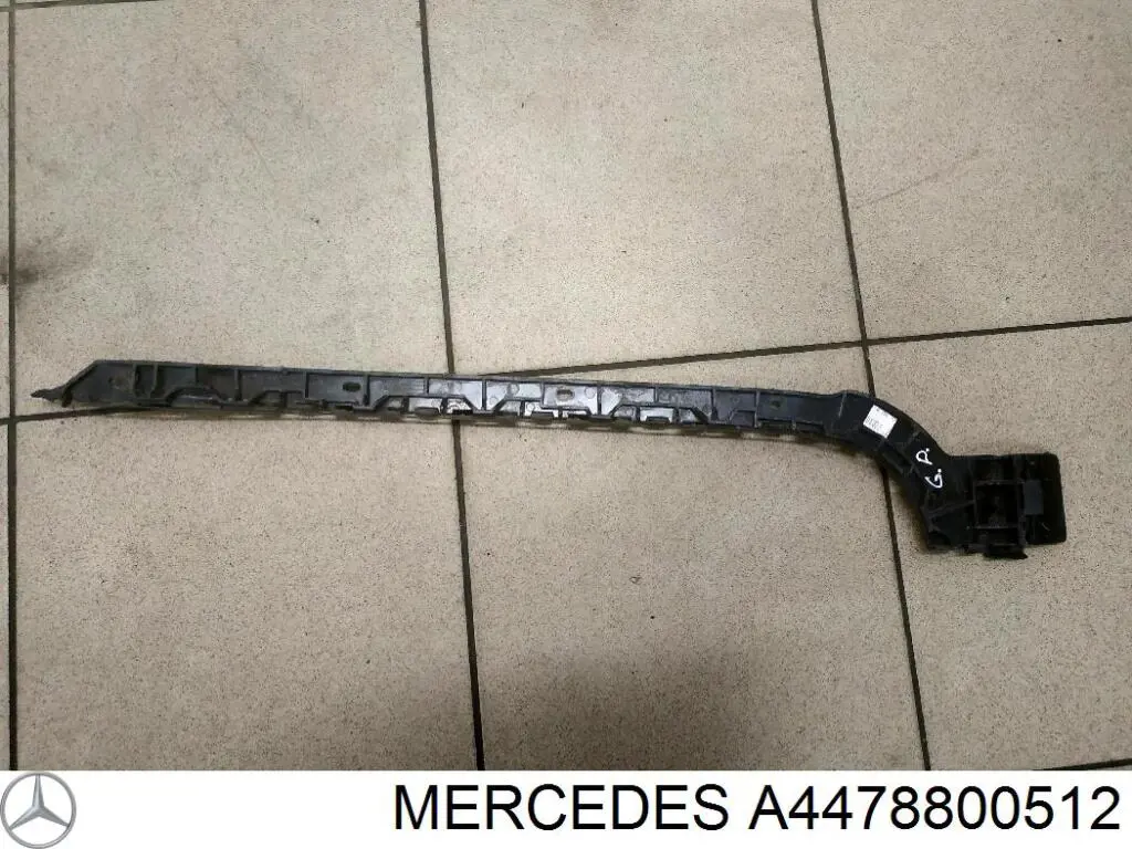 Guia direita do pára-choque traseiro Mercedes A4478800512 preço, a partir de 56,28 USD