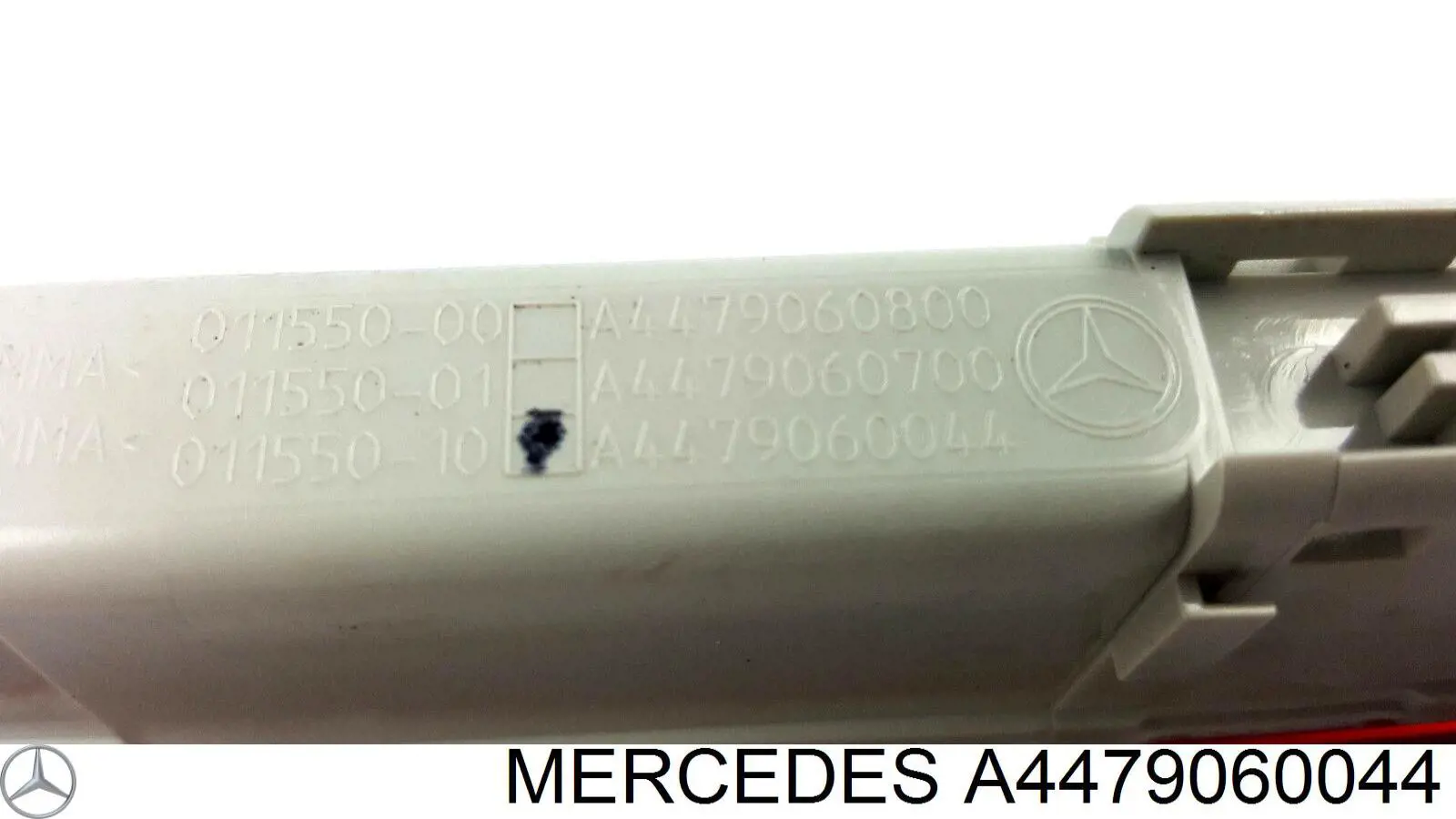 A4479060044 Mercedes Sinal de parada traseiro adicional