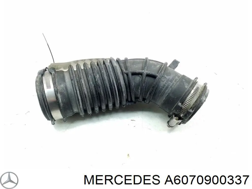 6070900337 Mercedes Cano derivado de ar, saída de filtro de ar