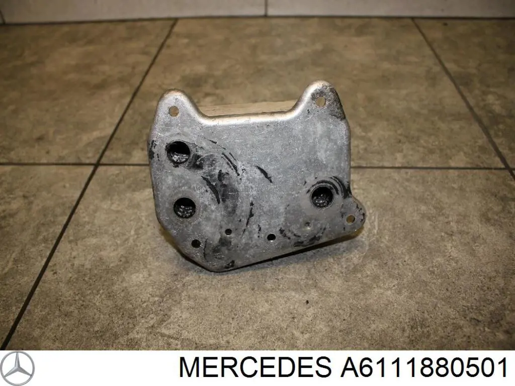 Radiador de óleo Mercedes A6111880501 preço, a partir de 55,73 USD