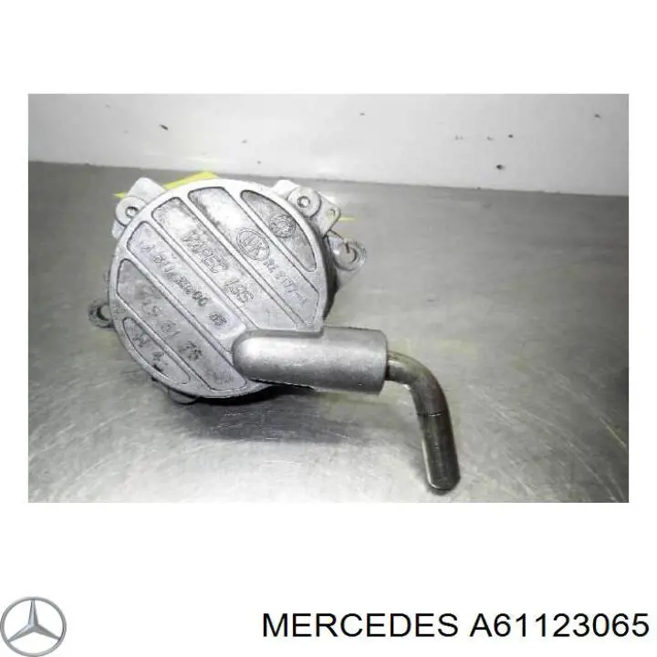 A61123065 Mercedes Bomba a vácuo