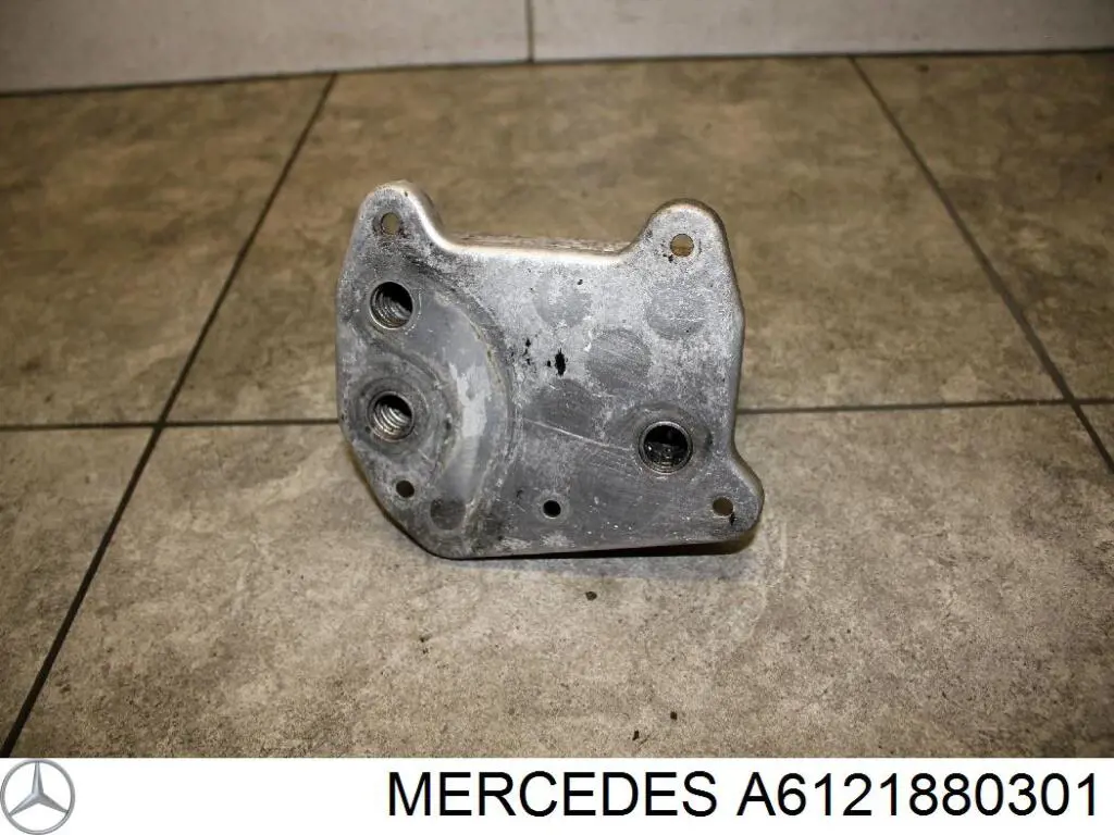 Radiador de óleo Mercedes A6121880301 preço, a partir de 55,73 USD