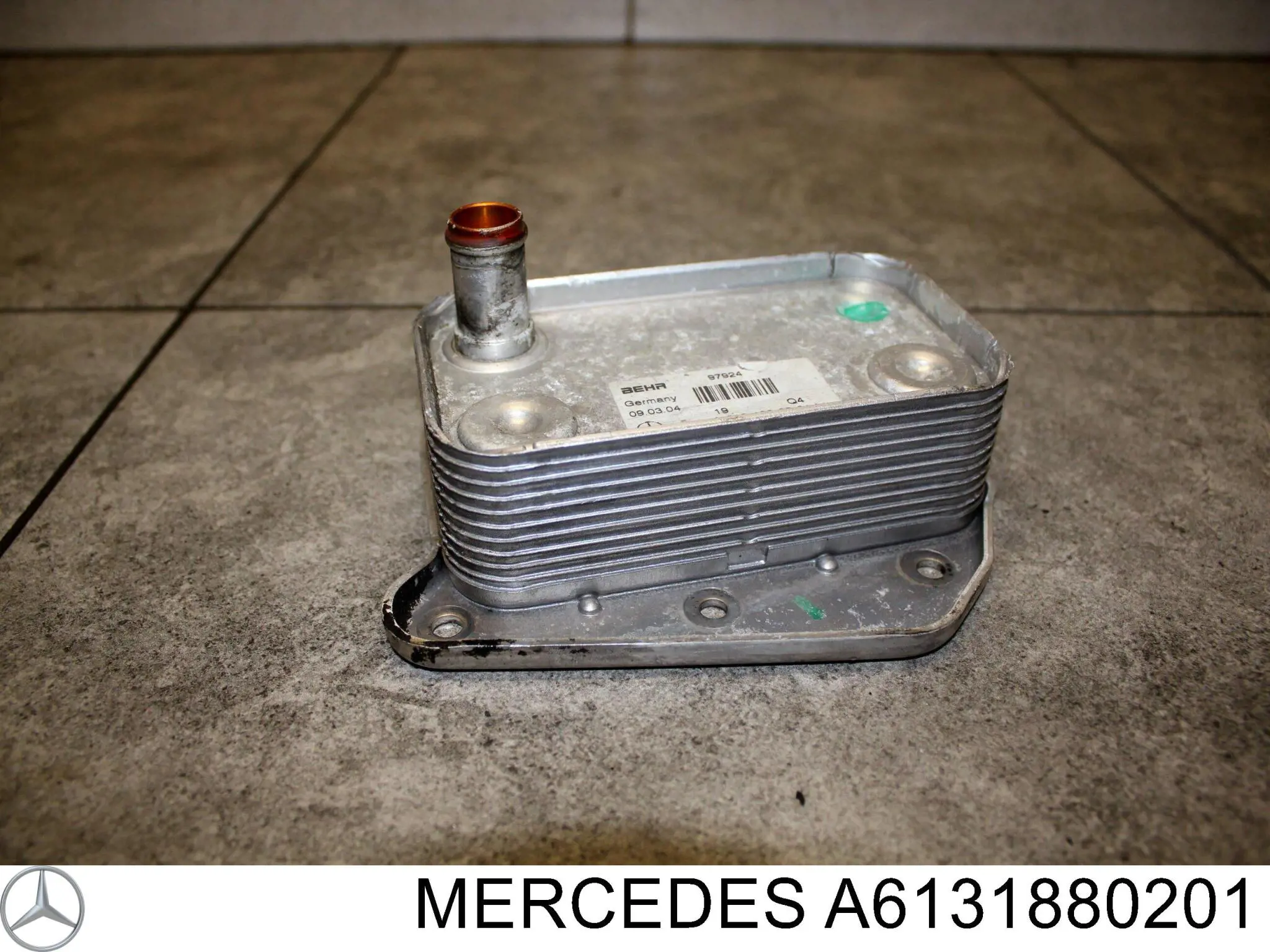 Radiador de óleo Mercedes A6131880201 preço, a partir de 57,89 USD